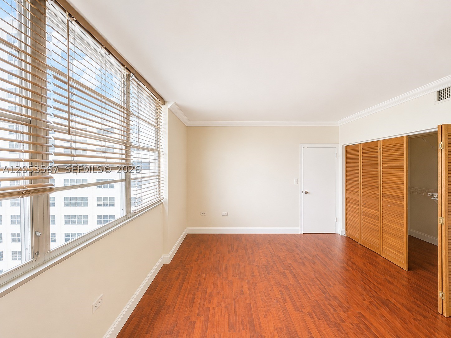 825 Brickell Bay Dr #1245 Miami, FL 33131