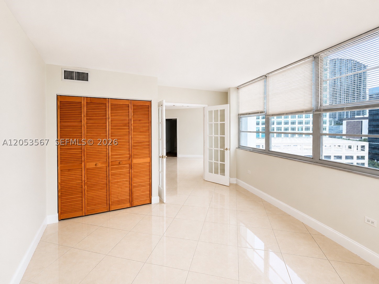 825 Brickell Bay Dr #1245 Miami, FL 33131
