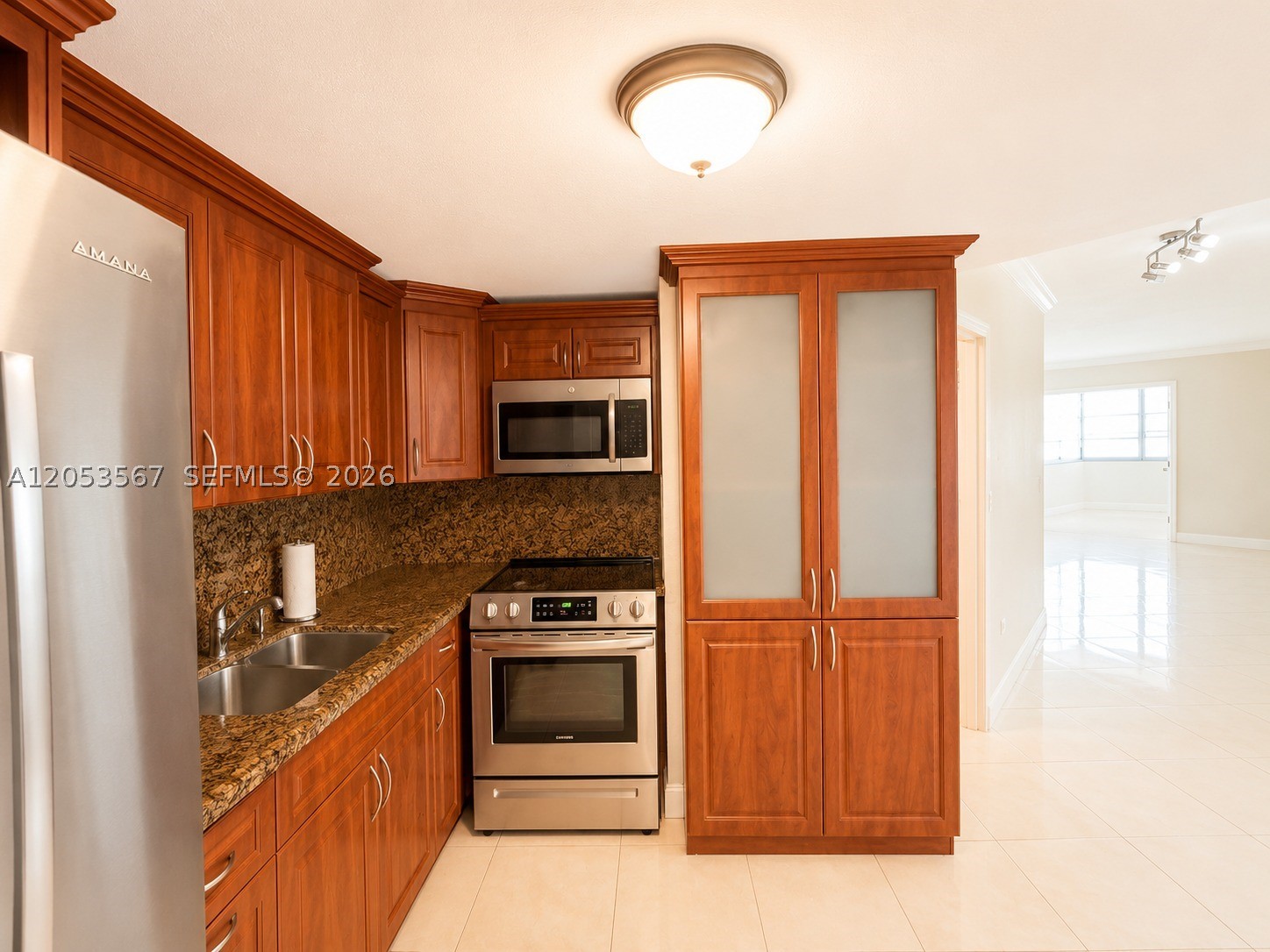825 Brickell Bay Dr #1245 Miami, FL 33131