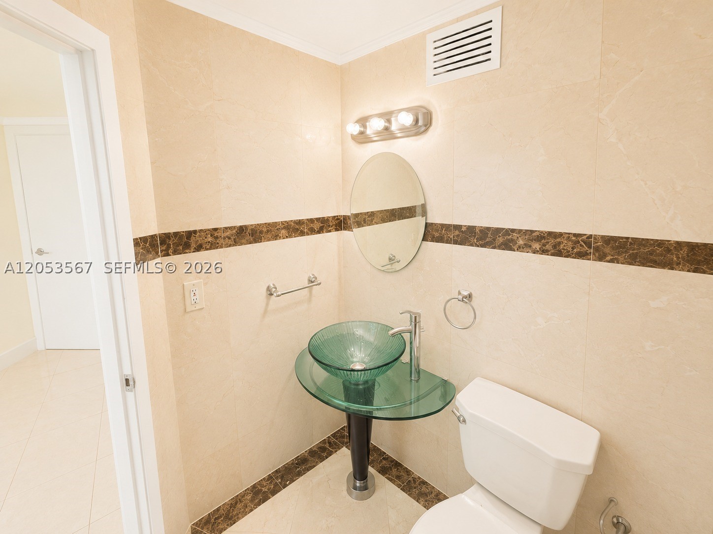 825 Brickell Bay Dr #1245 Miami, FL 33131