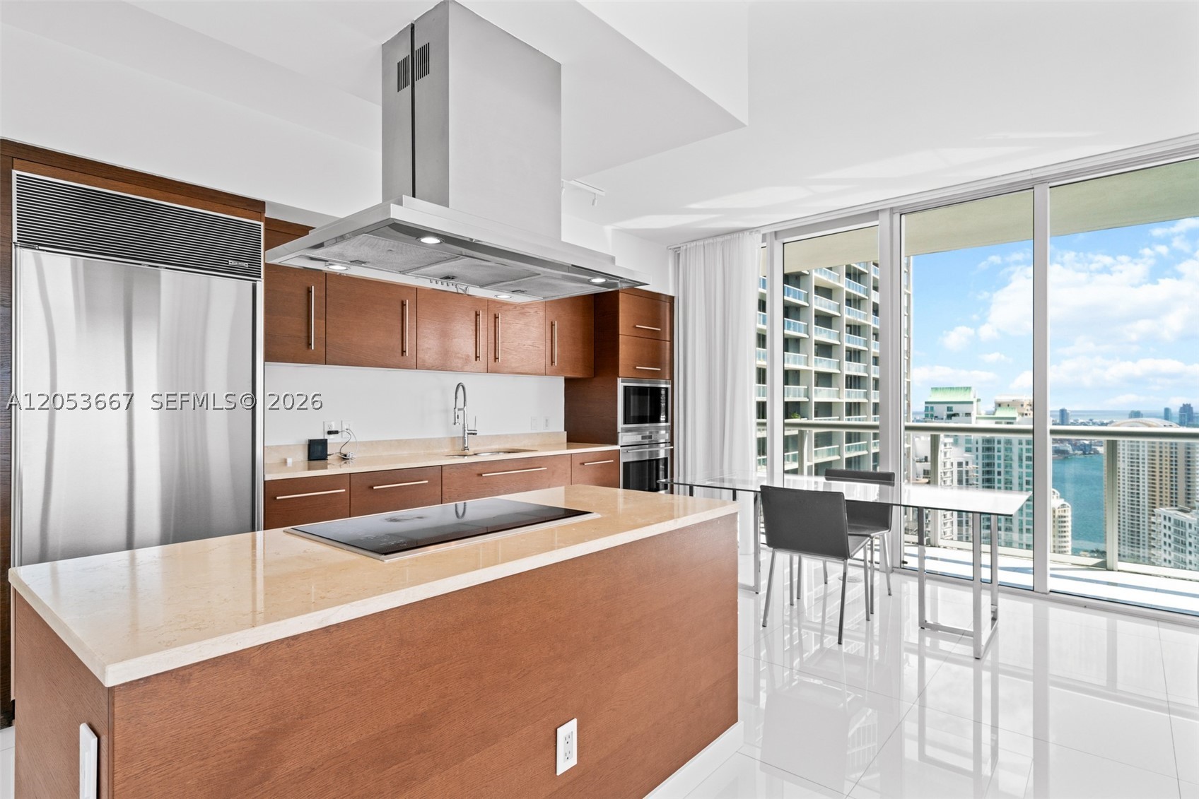 image Icon Brickell III (W Miami)18