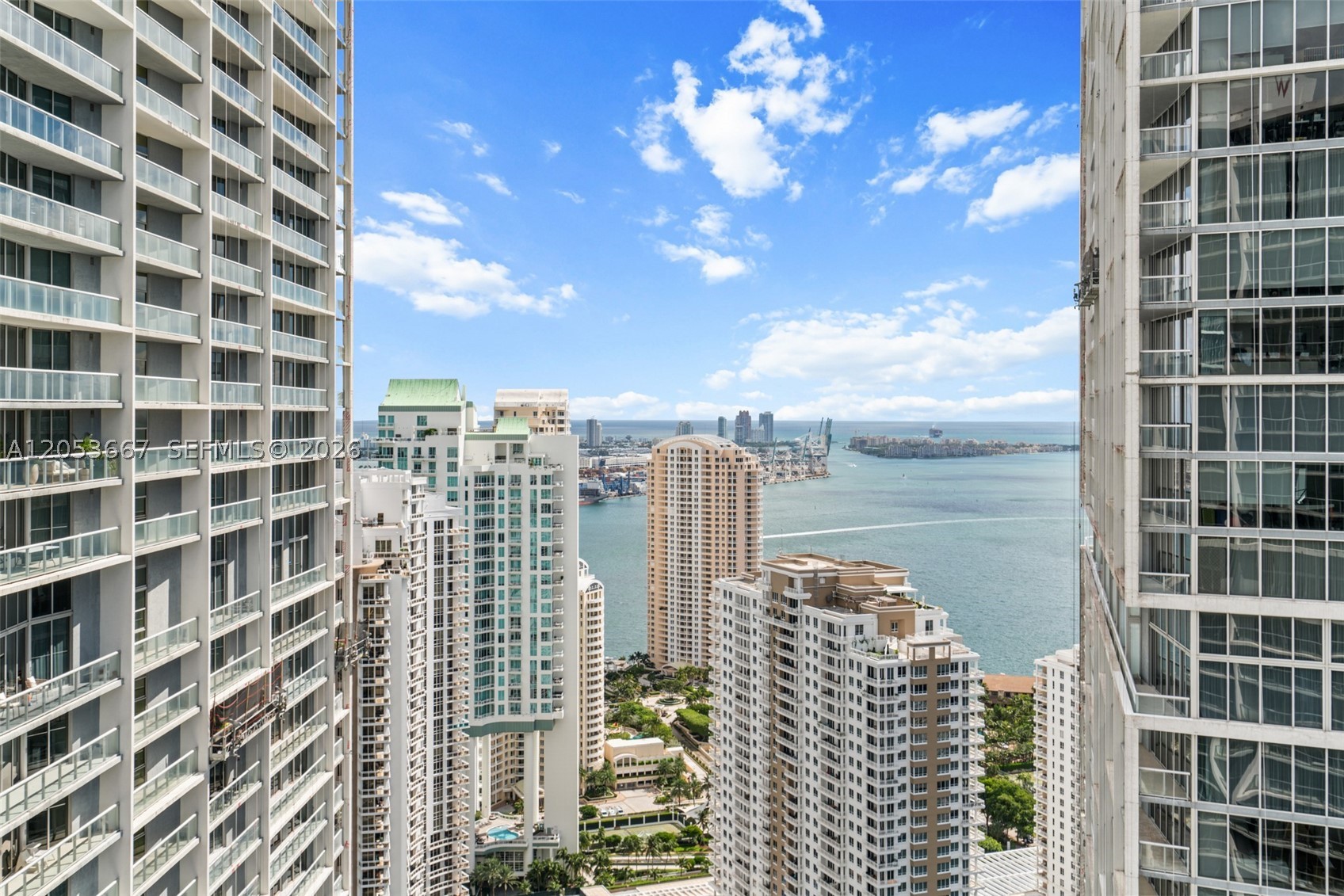 image Icon Brickell III (W Miami)43