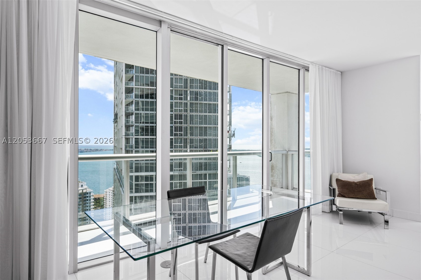 image Icon Brickell III (W Miami)7