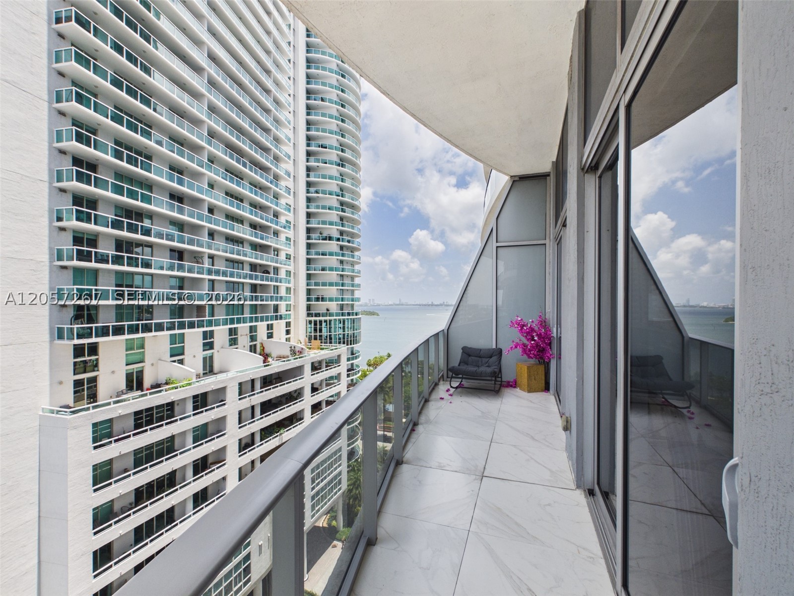 image Aria on the Bay28