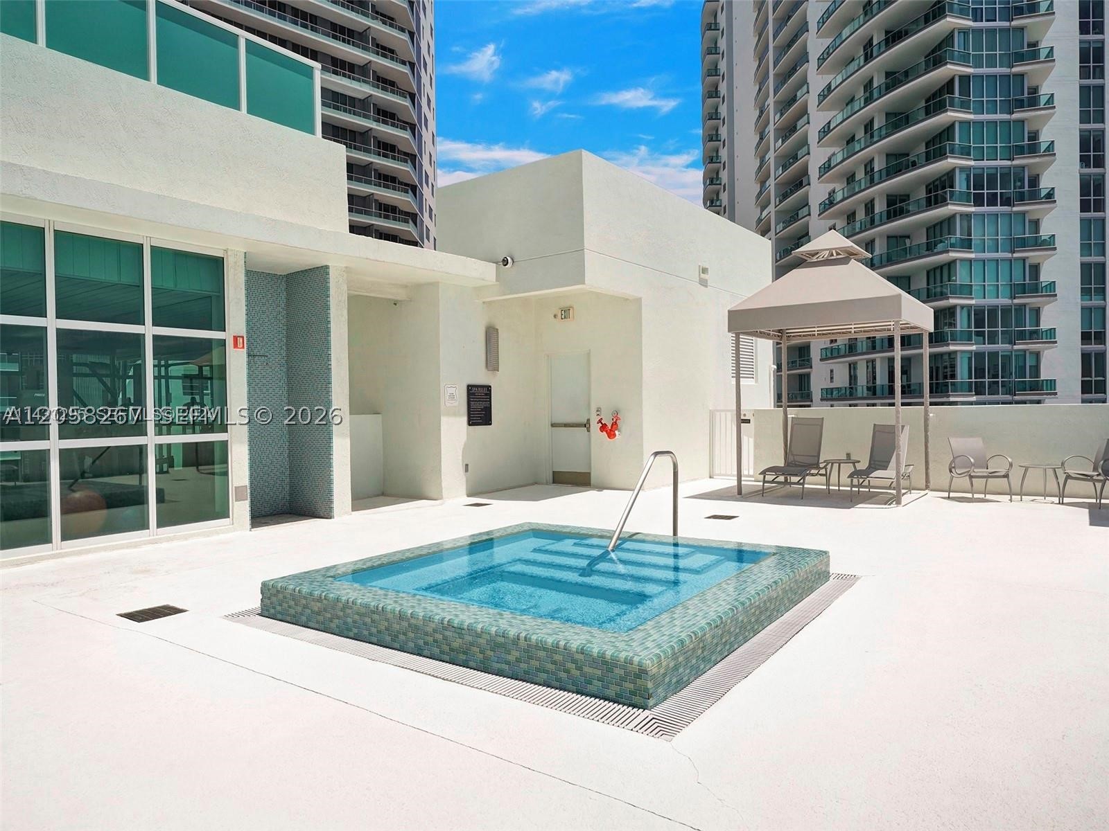 image Emerald at Brickell13