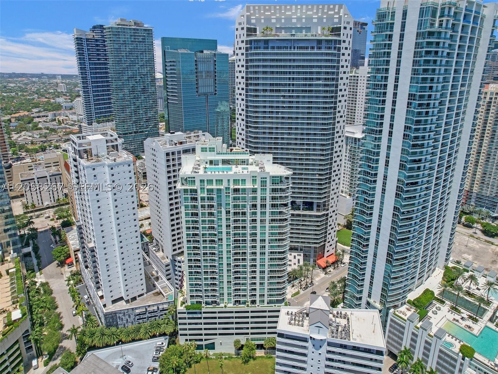 image Emerald at Brickell17