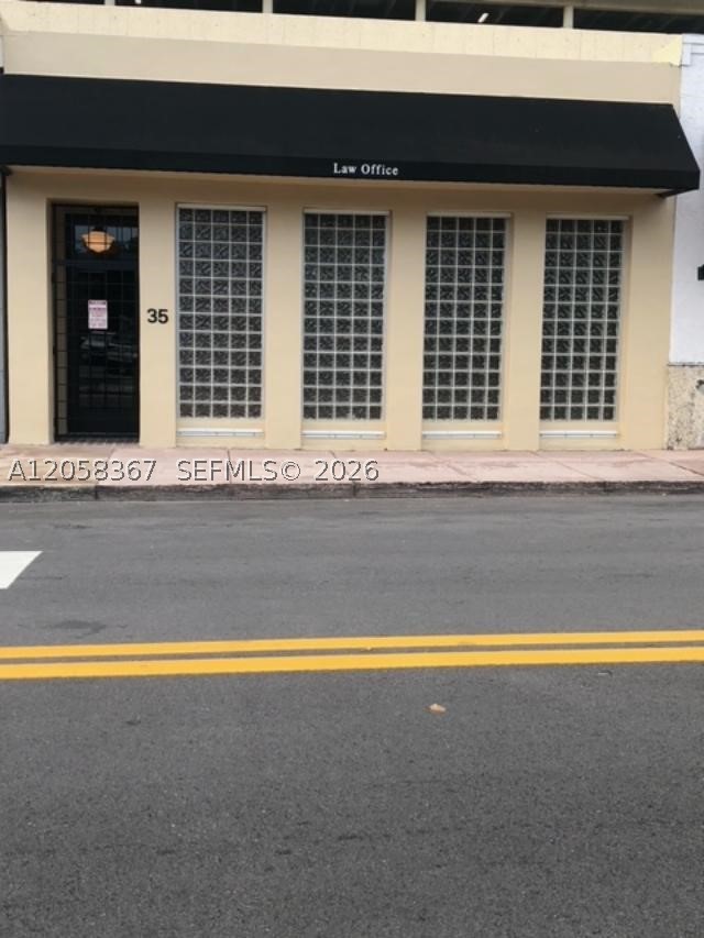 35 Almeria Ave