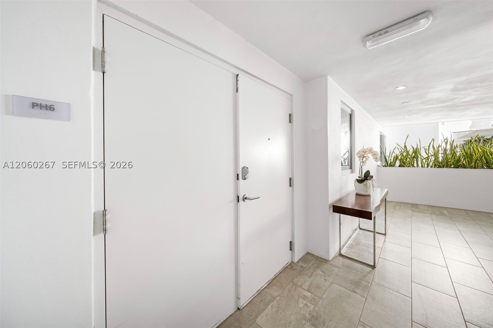1201 20th St #PH06 Miami Beach, FL 33139