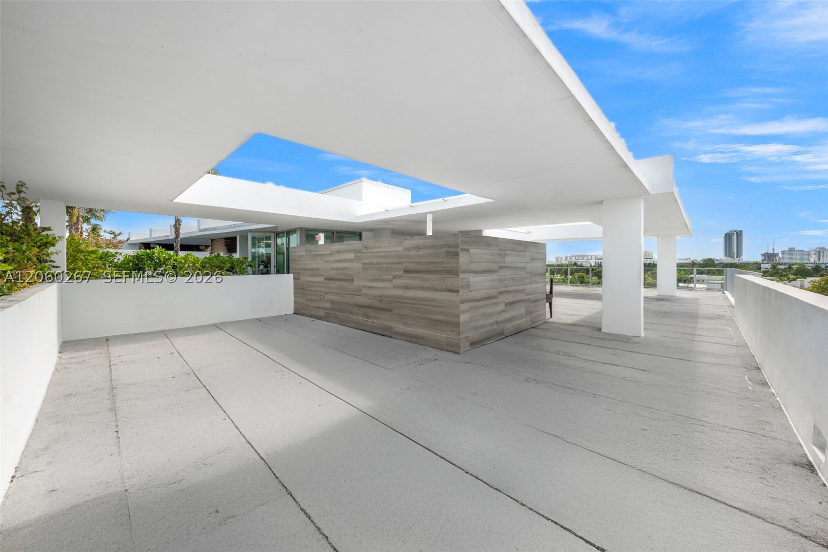 1201 20th St #PH06 Miami Beach, FL 33139
