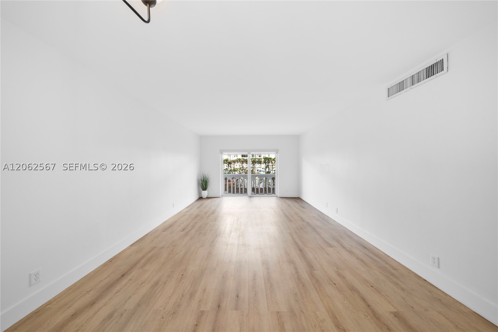 100 Edgewater Dr #138 Coral Gables, FL 33133