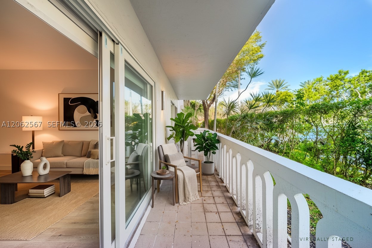 100 Edgewater Dr #138 Coral Gables, FL 33133