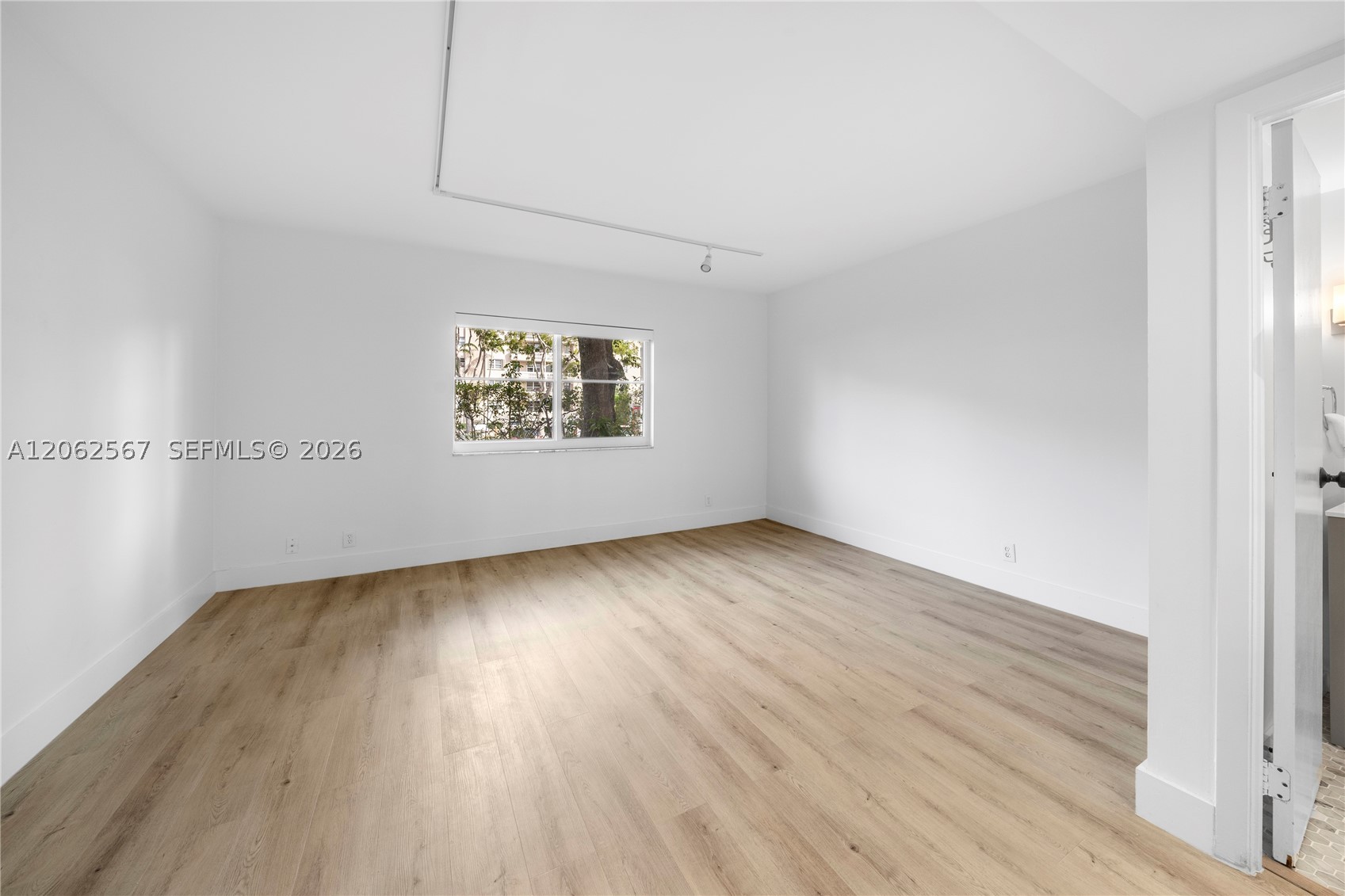 100 Edgewater Dr #138 Coral Gables, FL 33133