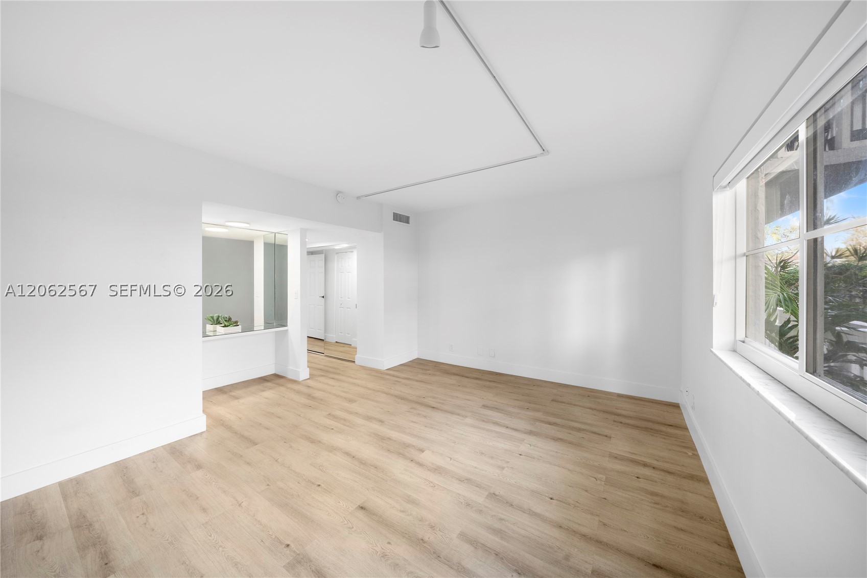100 Edgewater Dr #138 Coral Gables, FL 33133