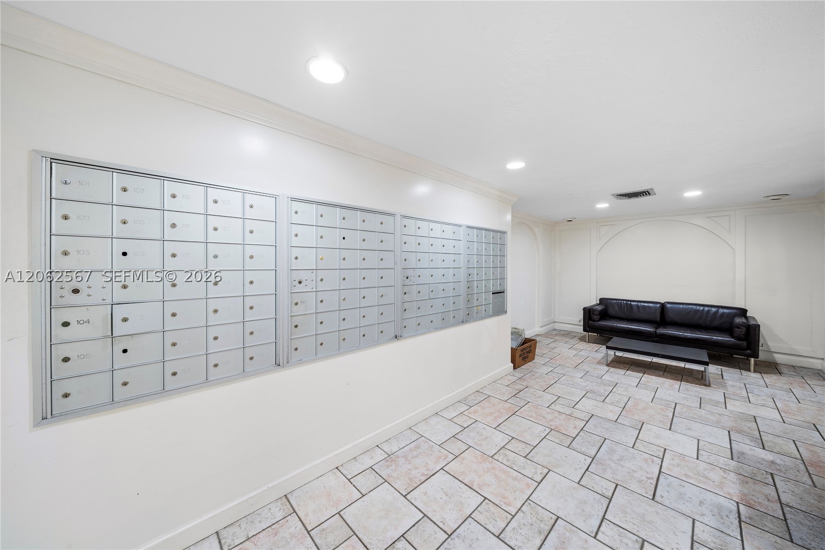 100 Edgewater Dr #138 Coral Gables, FL 33133