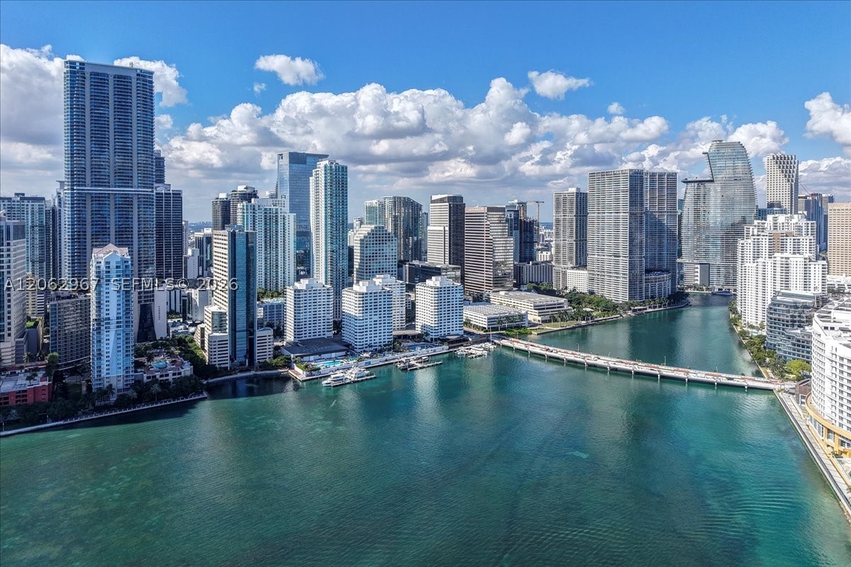 image Vue at Brickell27