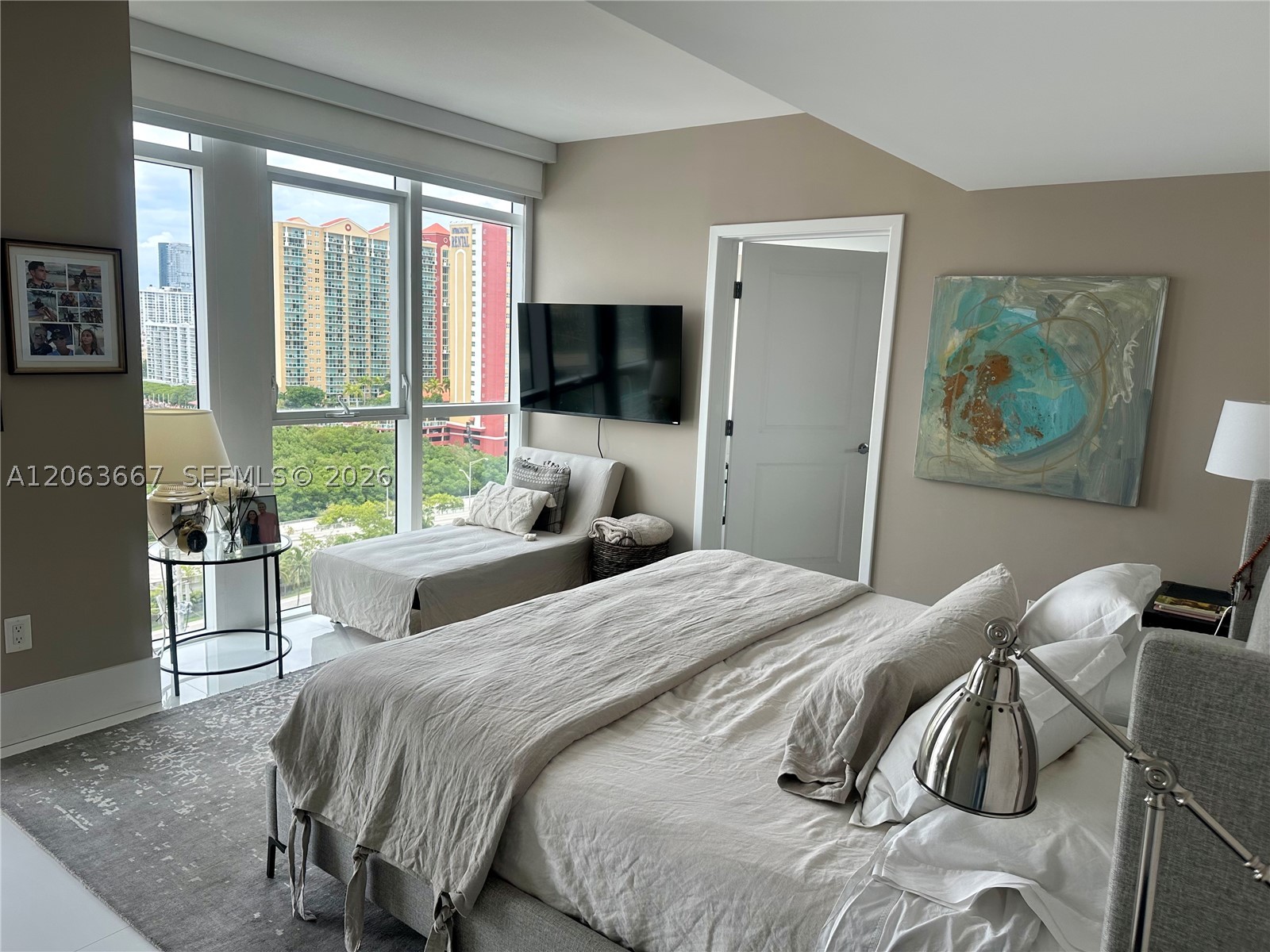 image 400 Sunny Isles21