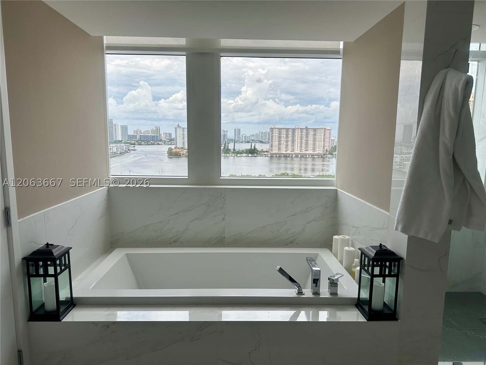 image 400 Sunny Isles23