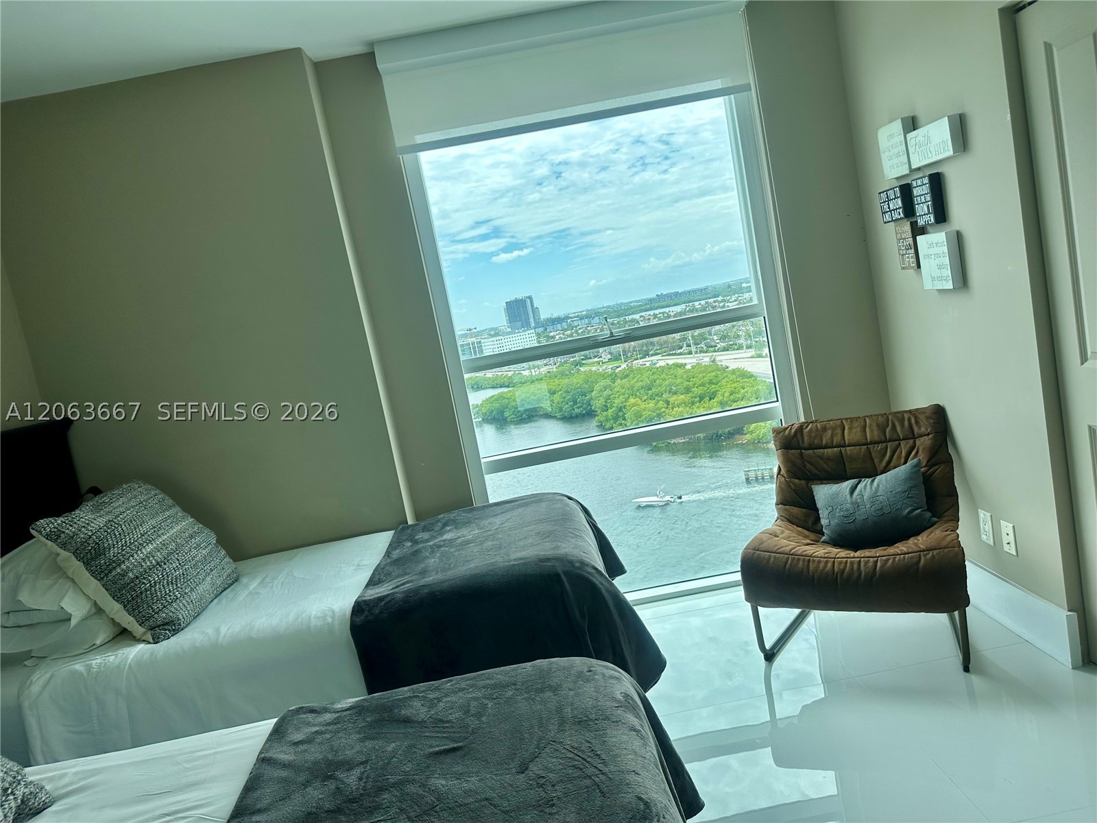 image 400 Sunny Isles29