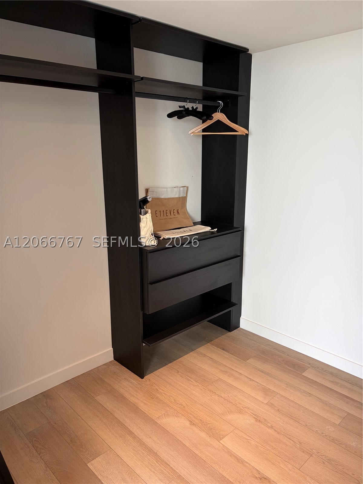 image E11EVEN Hotel & Residences15