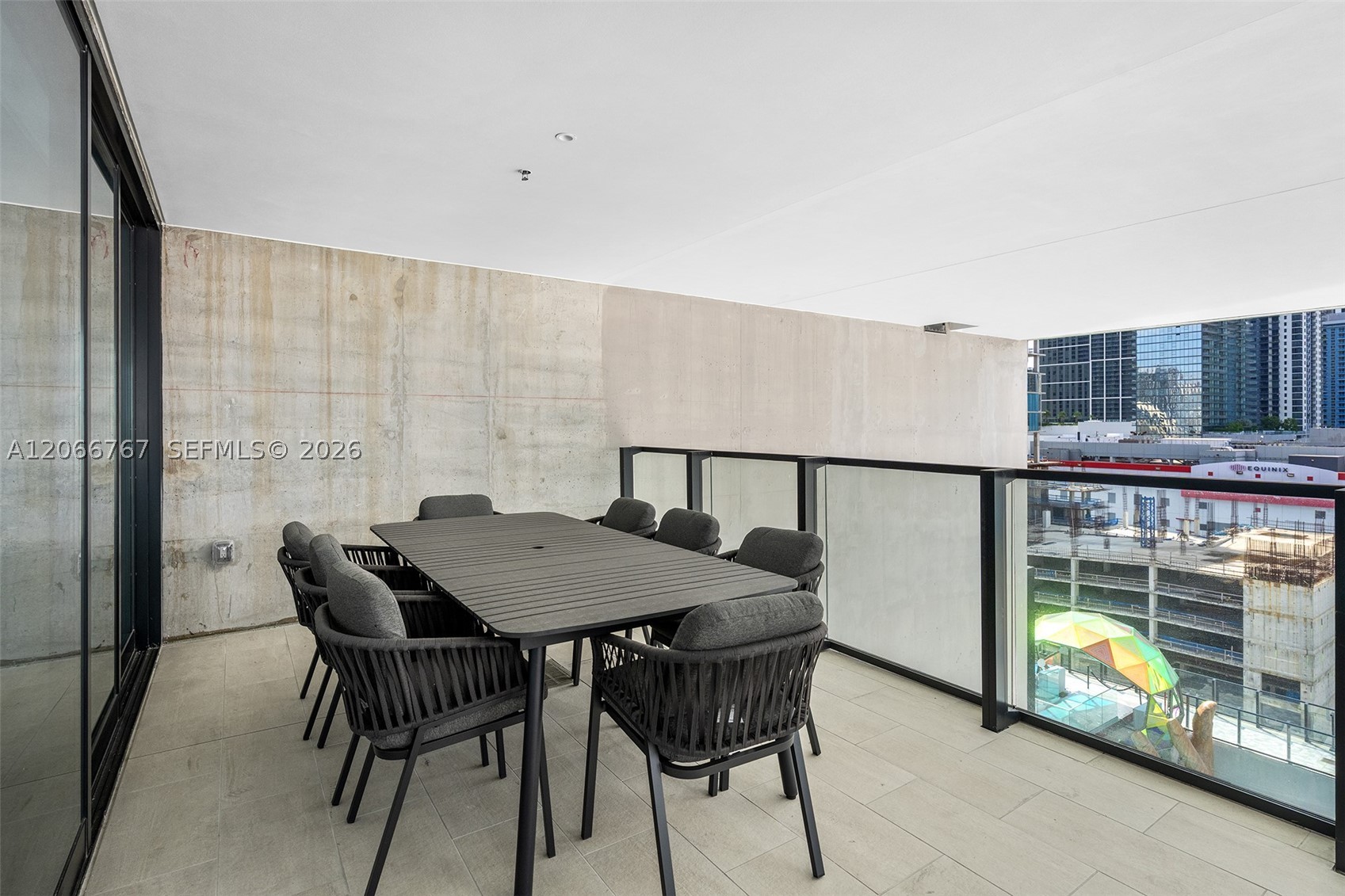 image E11EVEN Hotel & Residences25