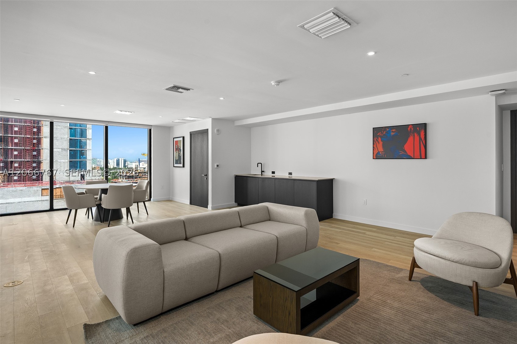 image E11EVEN Hotel & Residences27