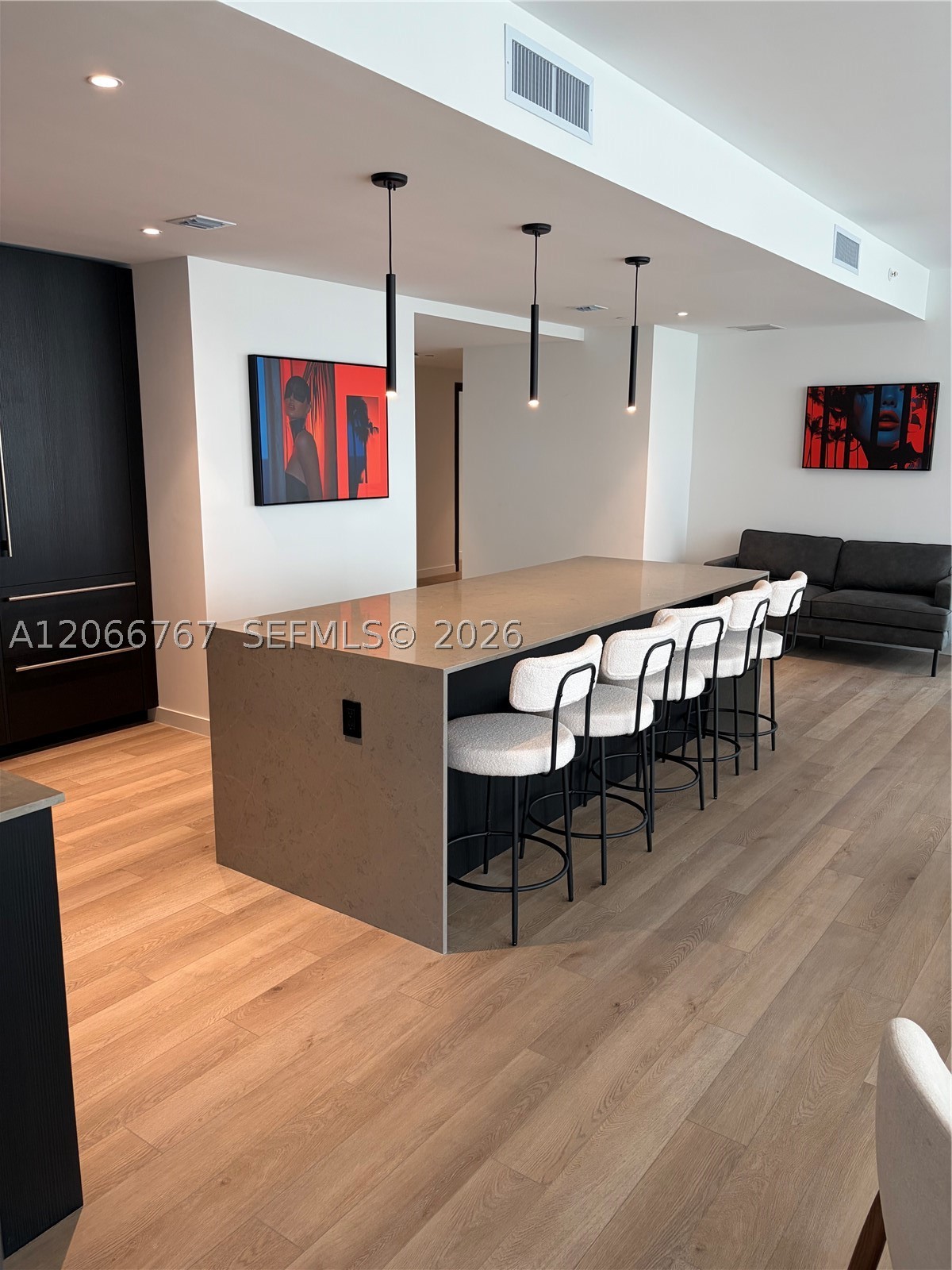image E11EVEN Hotel & Residences2