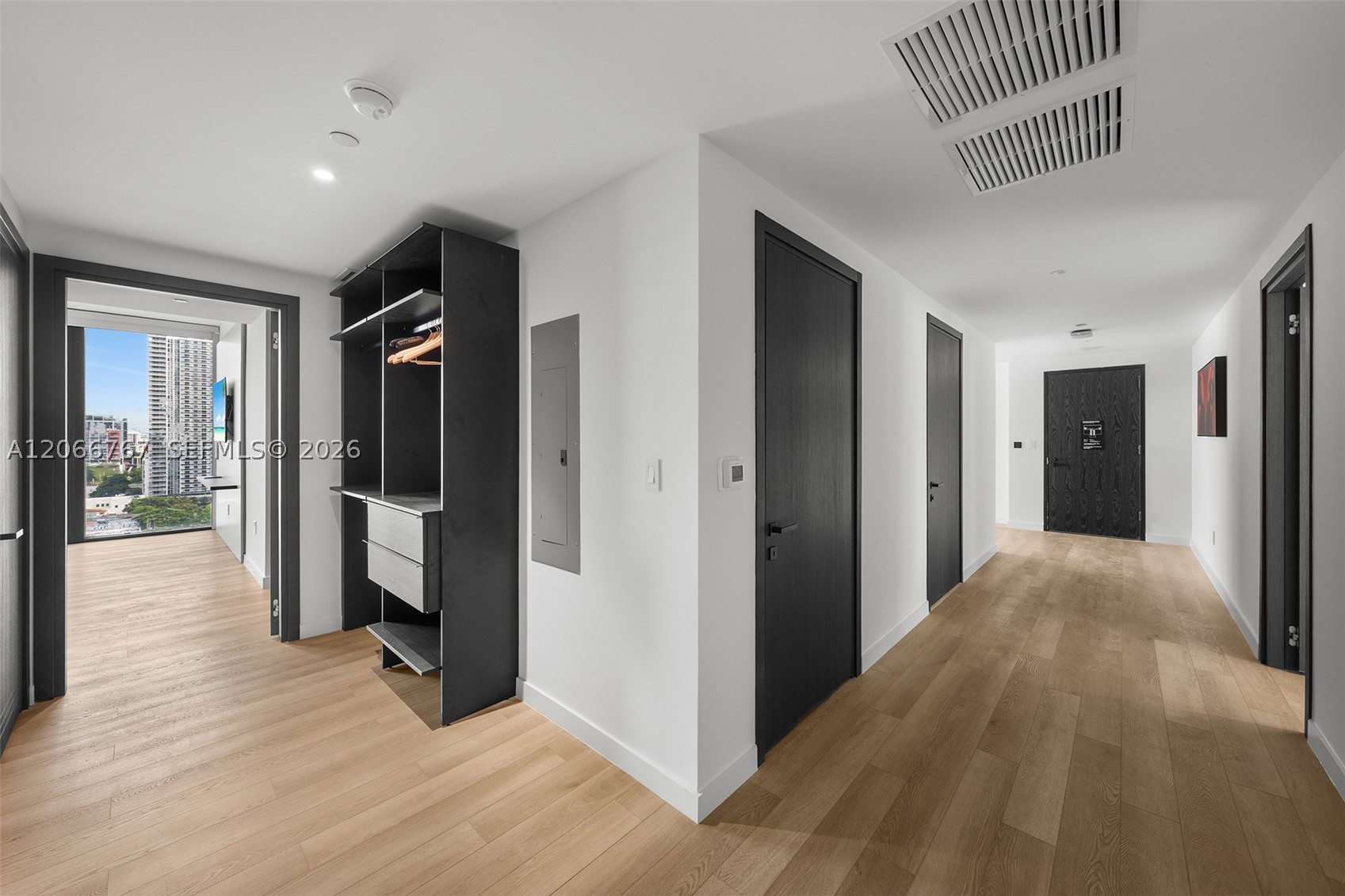 image E11EVEN Hotel & Residences33