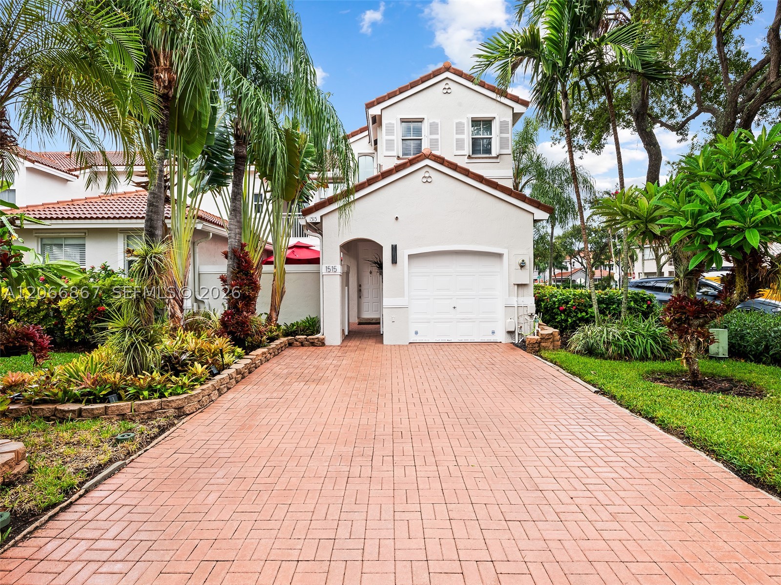 1515 Seagrape Way