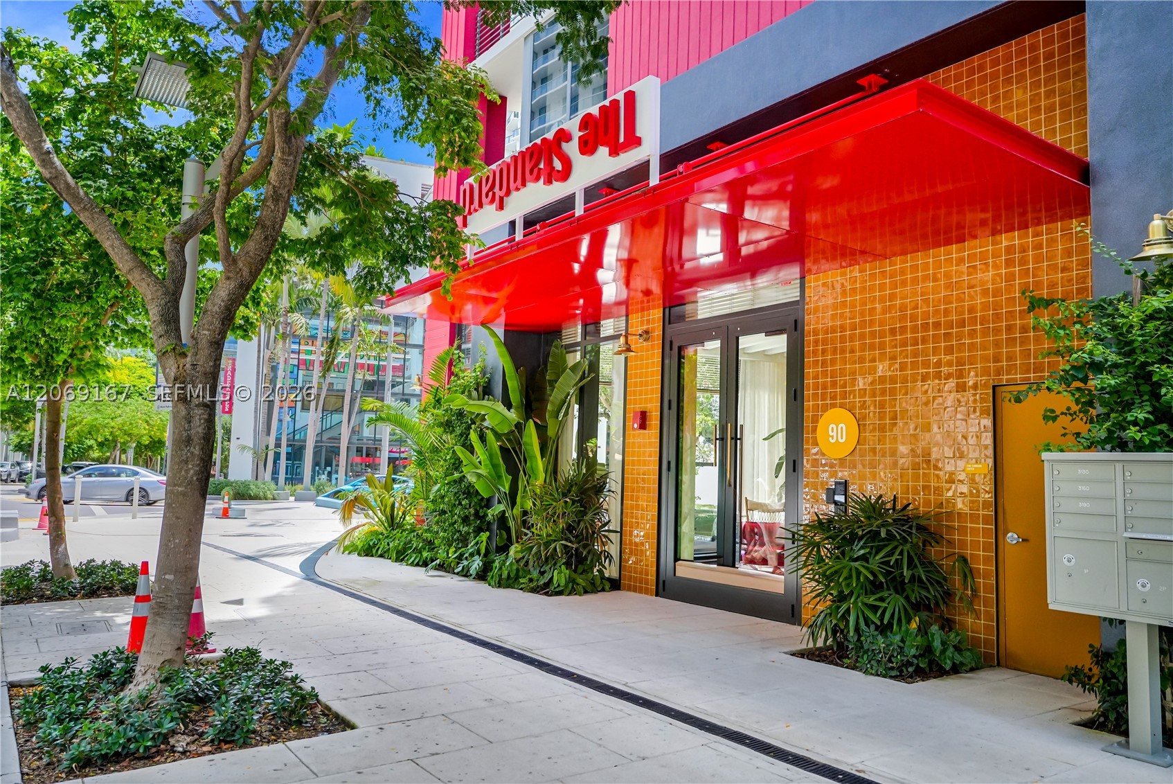 90 NE 32nd St #ph27 Miami, FL 33127