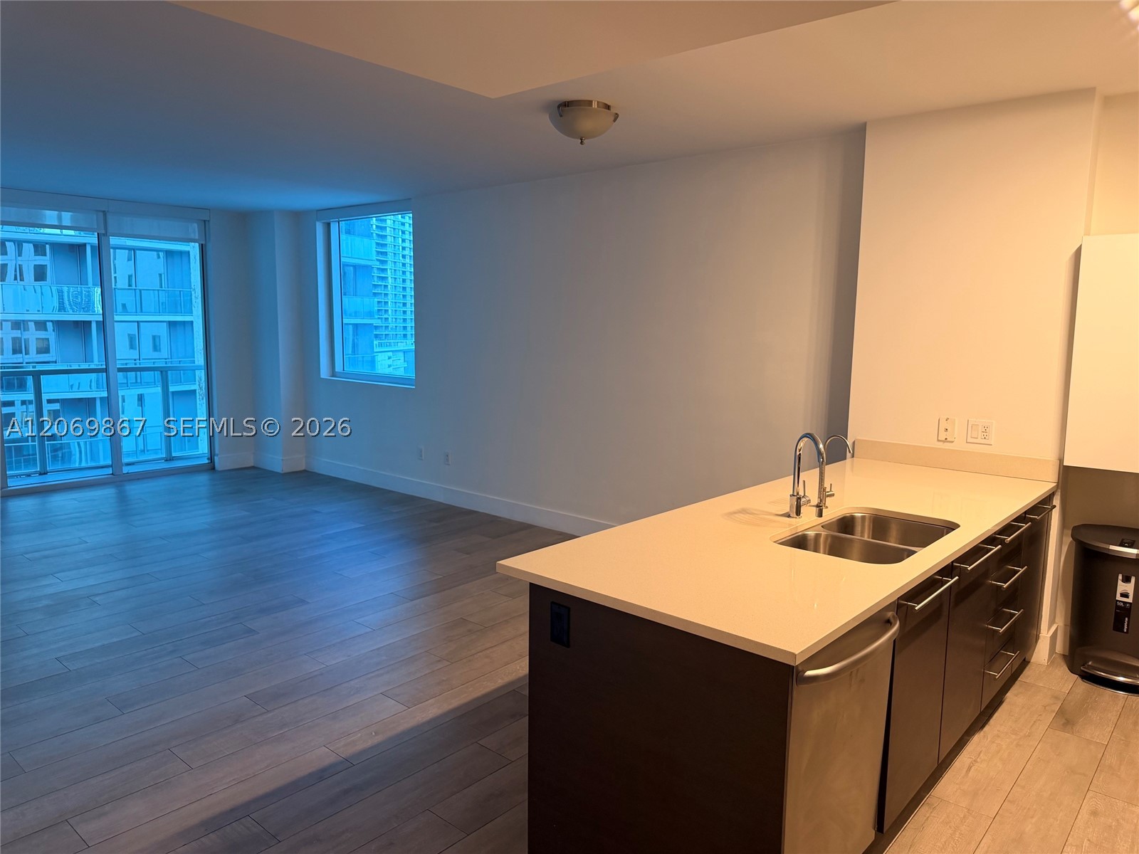 image 500 Brickell West1
