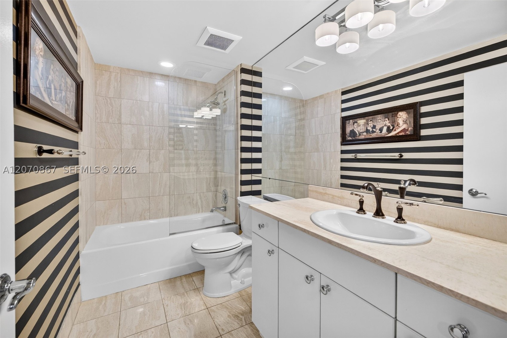 21050 Point Pl #403 Aventura, FL 33180