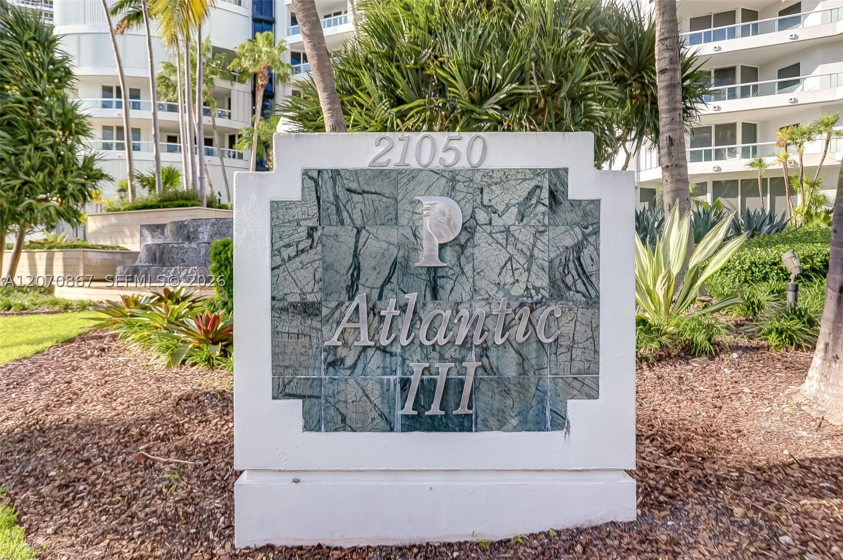 21050 Point Pl #403 Aventura, FL 33180