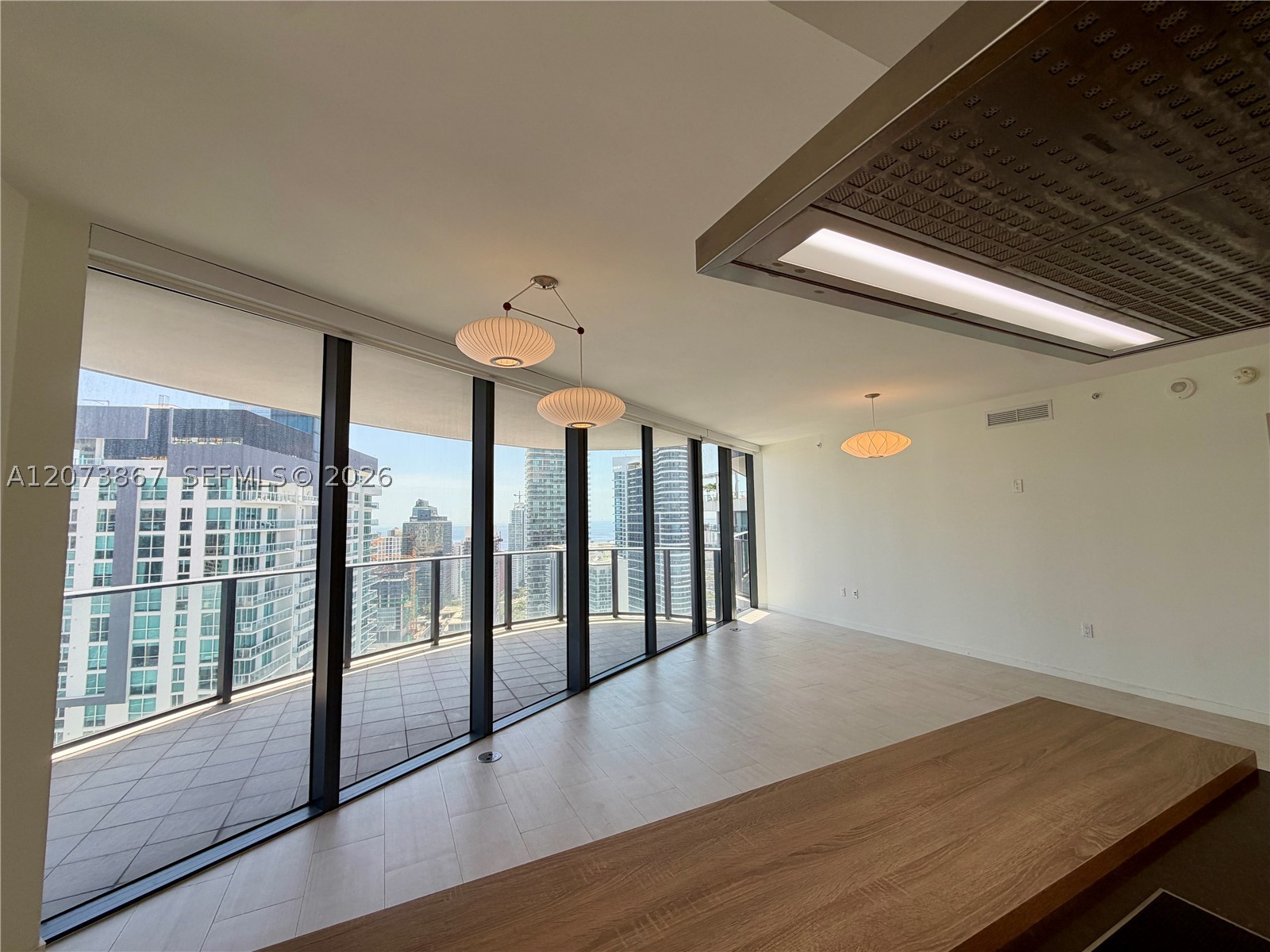 image Brickell Flatiron10