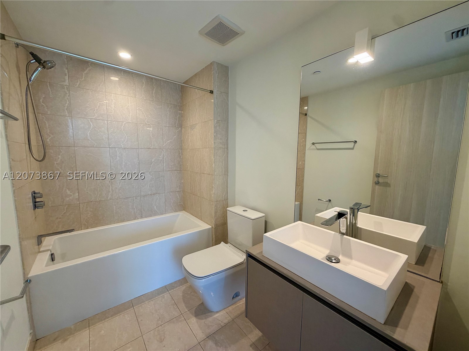 image Brickell Flatiron34