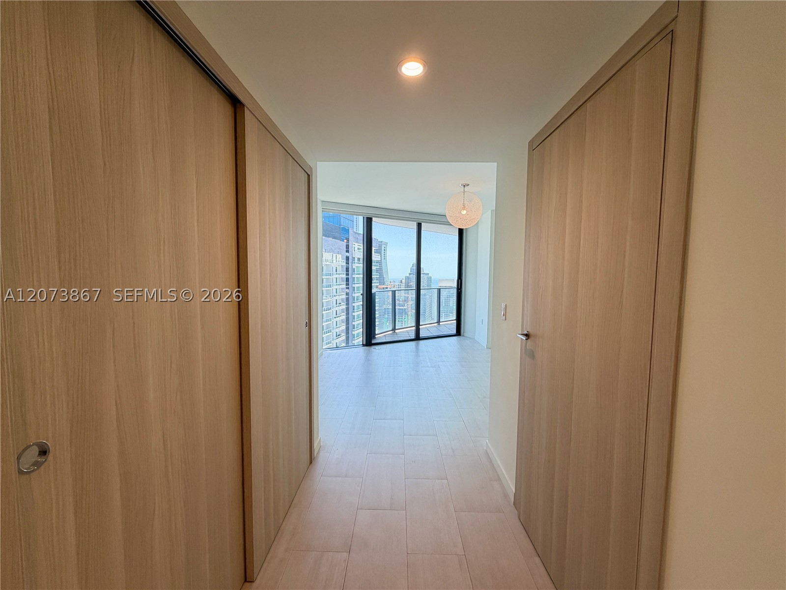image Brickell Flatiron48