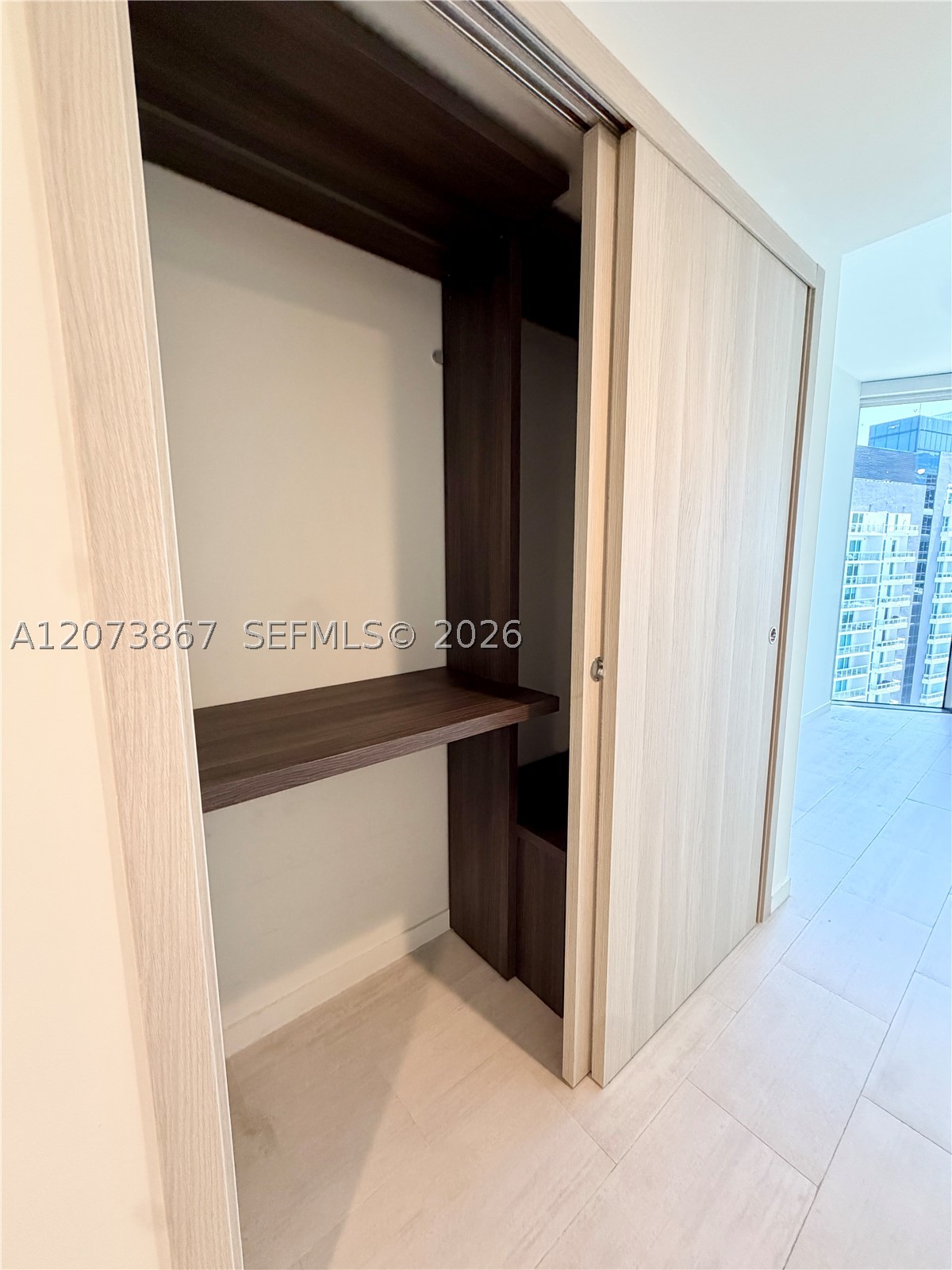 image Brickell Flatiron51