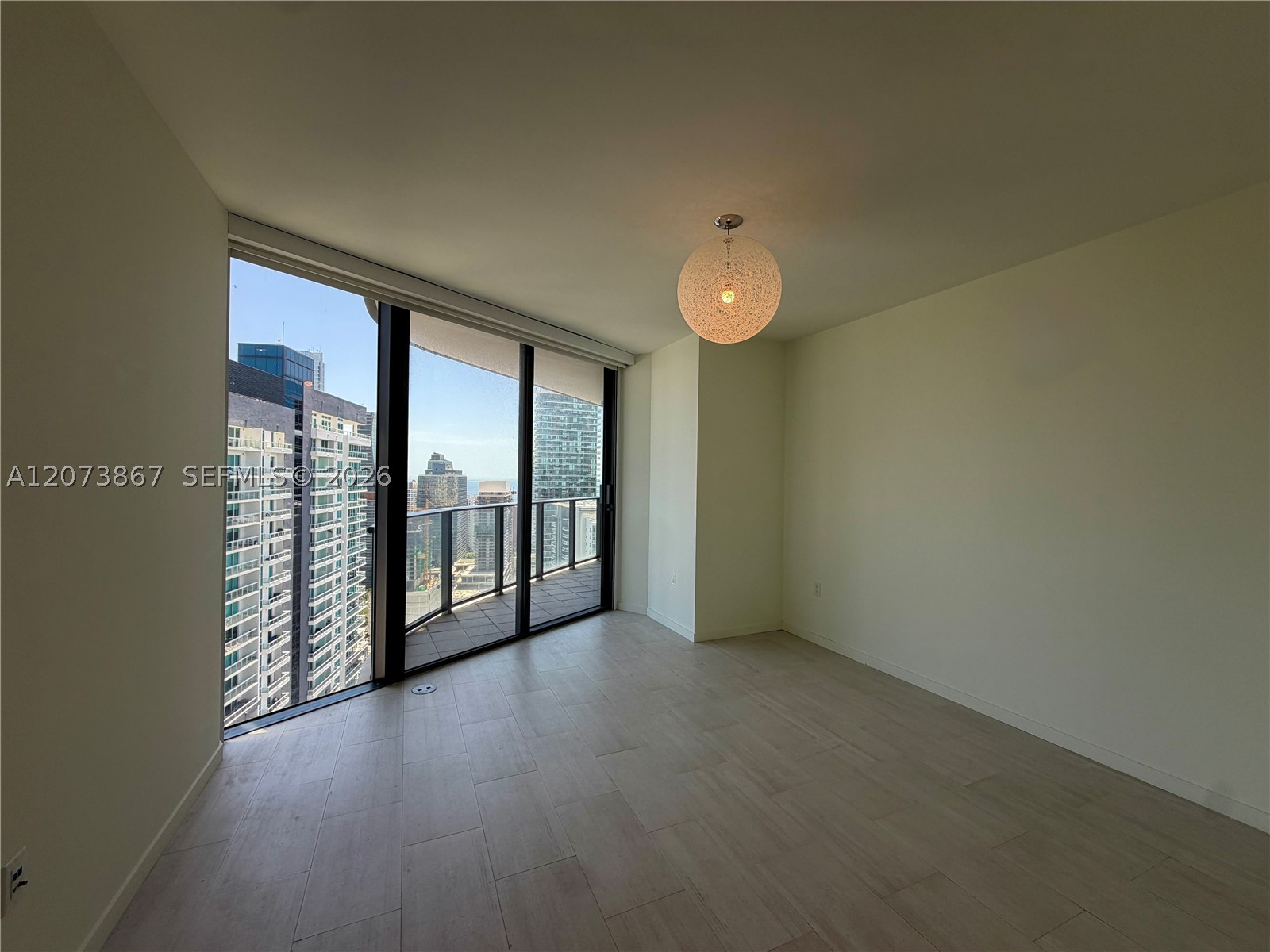image Brickell Flatiron52