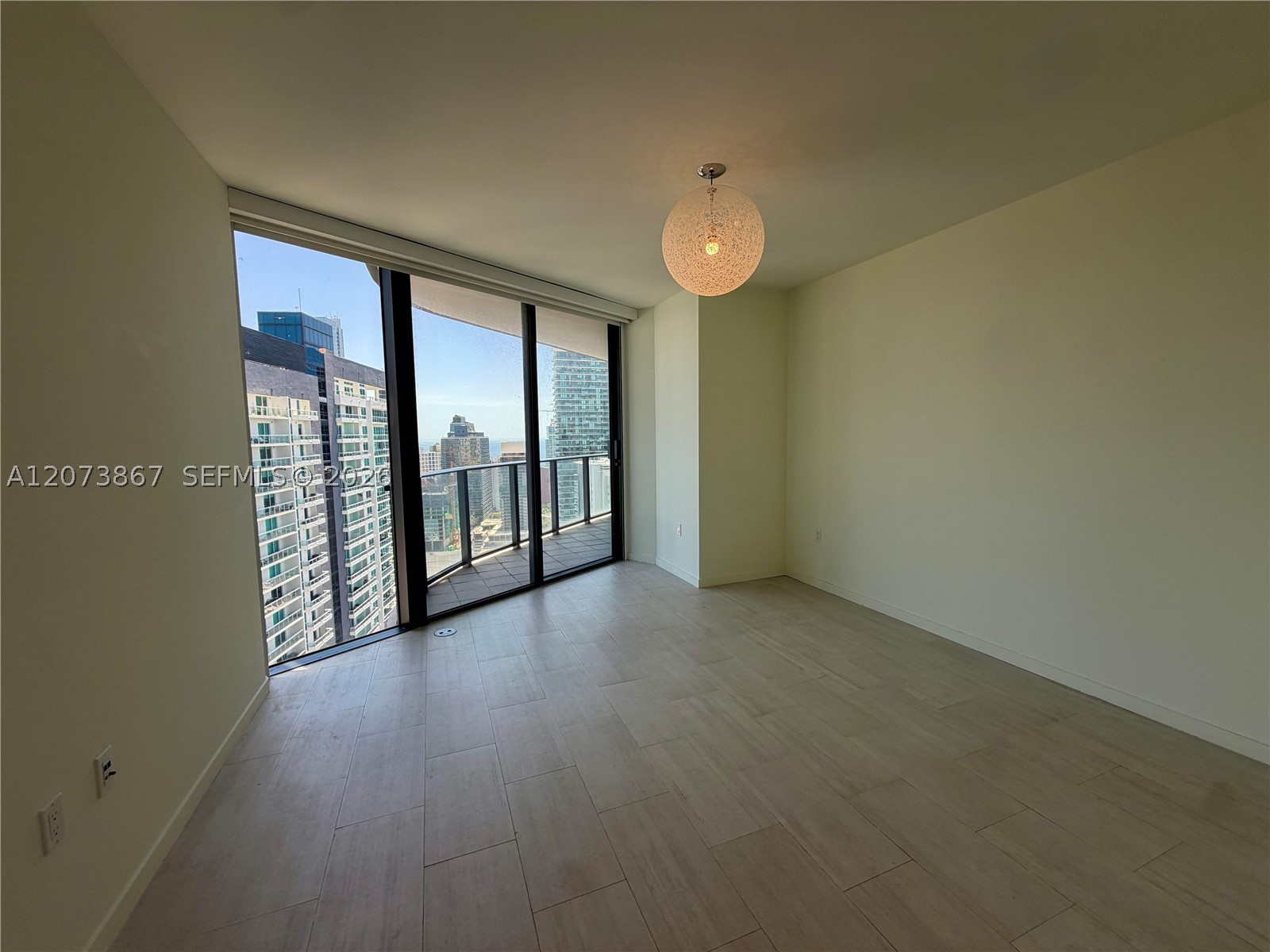 image Brickell Flatiron53