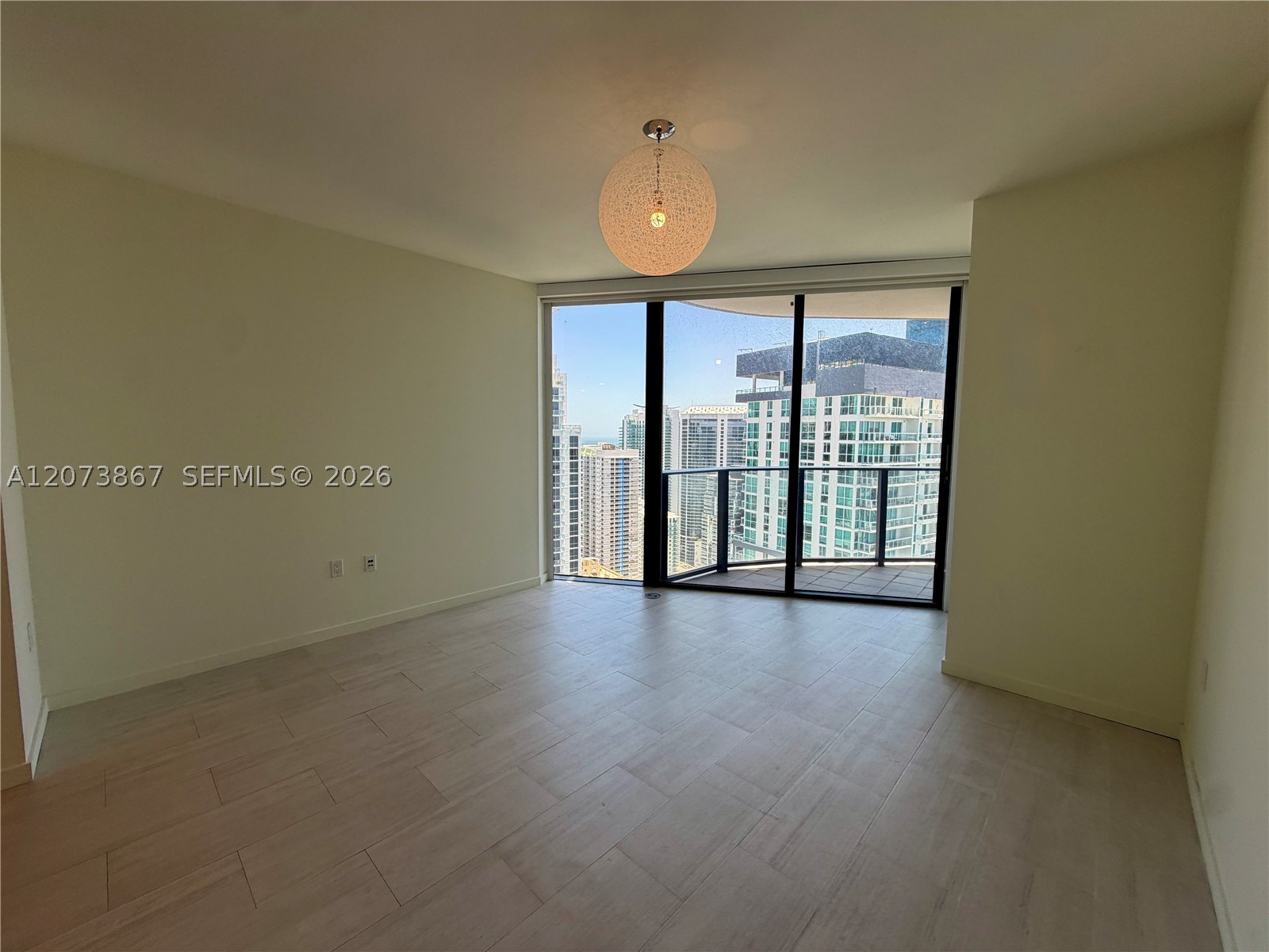 image Brickell Flatiron54