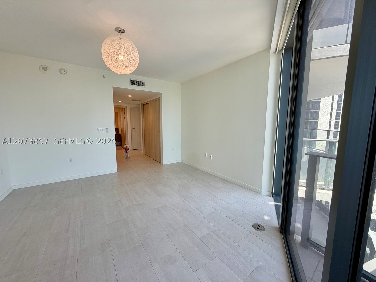image Brickell Flatiron63