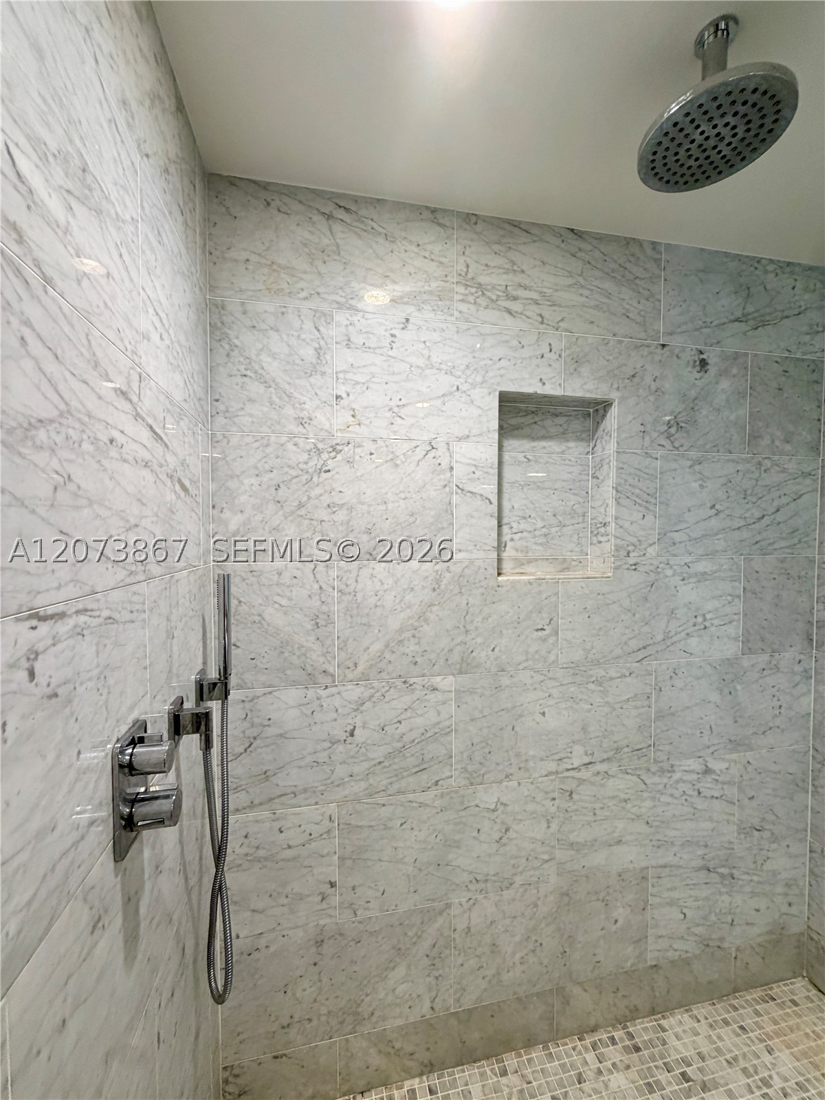 image Brickell Flatiron75
