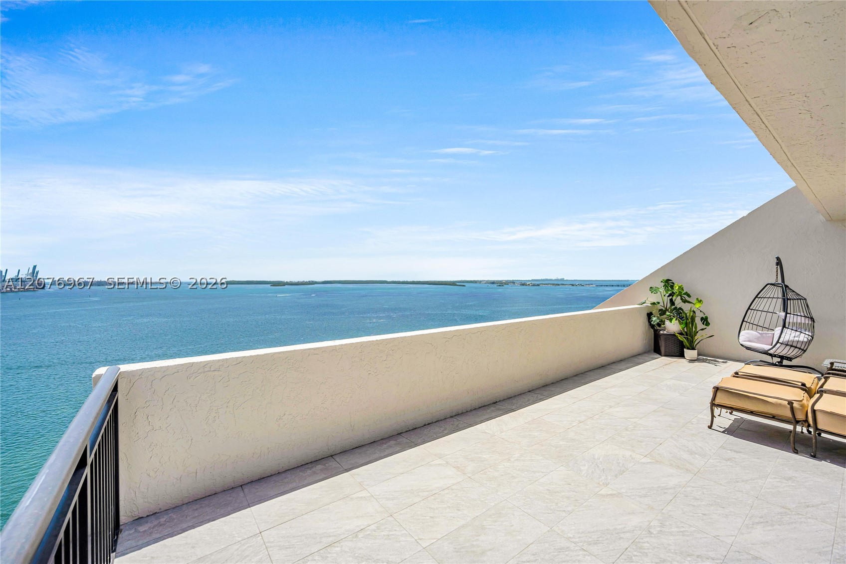 540 Brickell Key Dr #1820 Miami, FL 33131