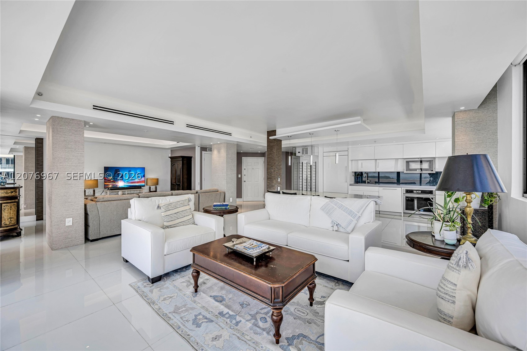 540 Brickell Key Dr #1820 Miami, FL 33131