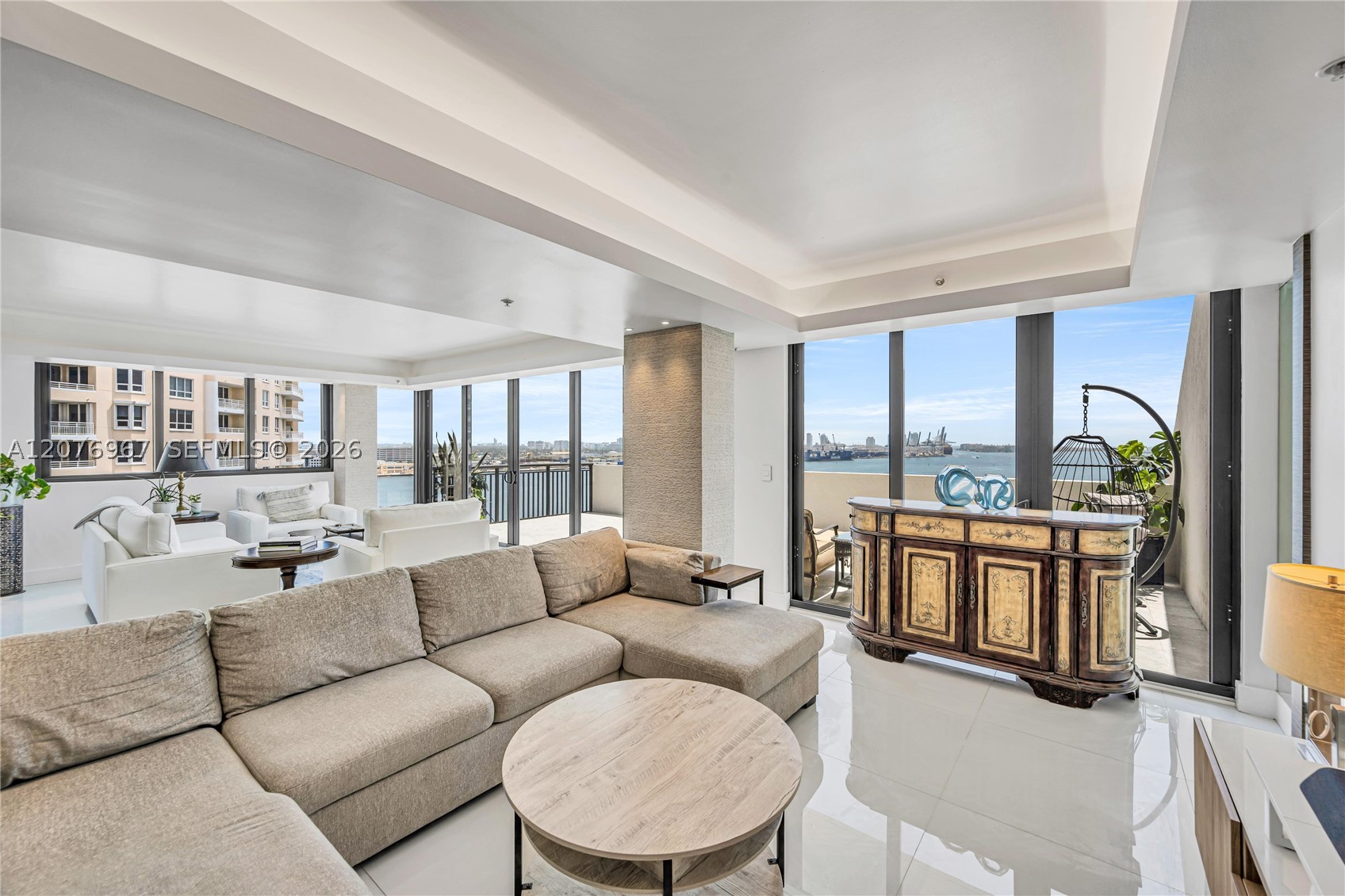 540 Brickell Key Dr #1820 Miami, FL 33131