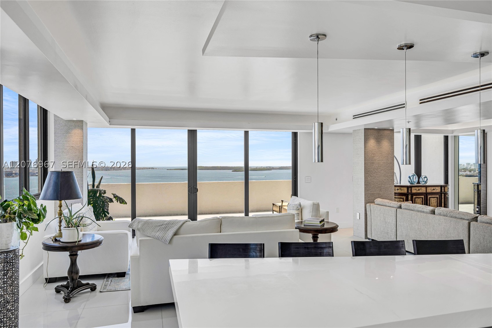 540 Brickell Key Dr #1820 Miami, FL 33131