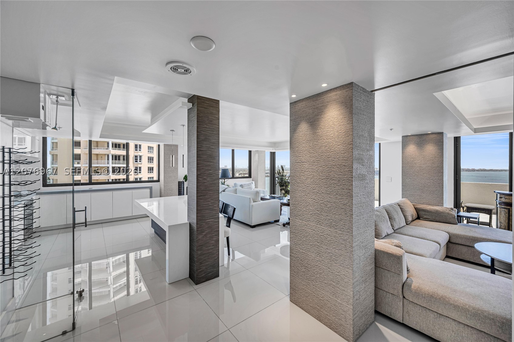 540 Brickell Key Dr #1820 Miami, FL 33131