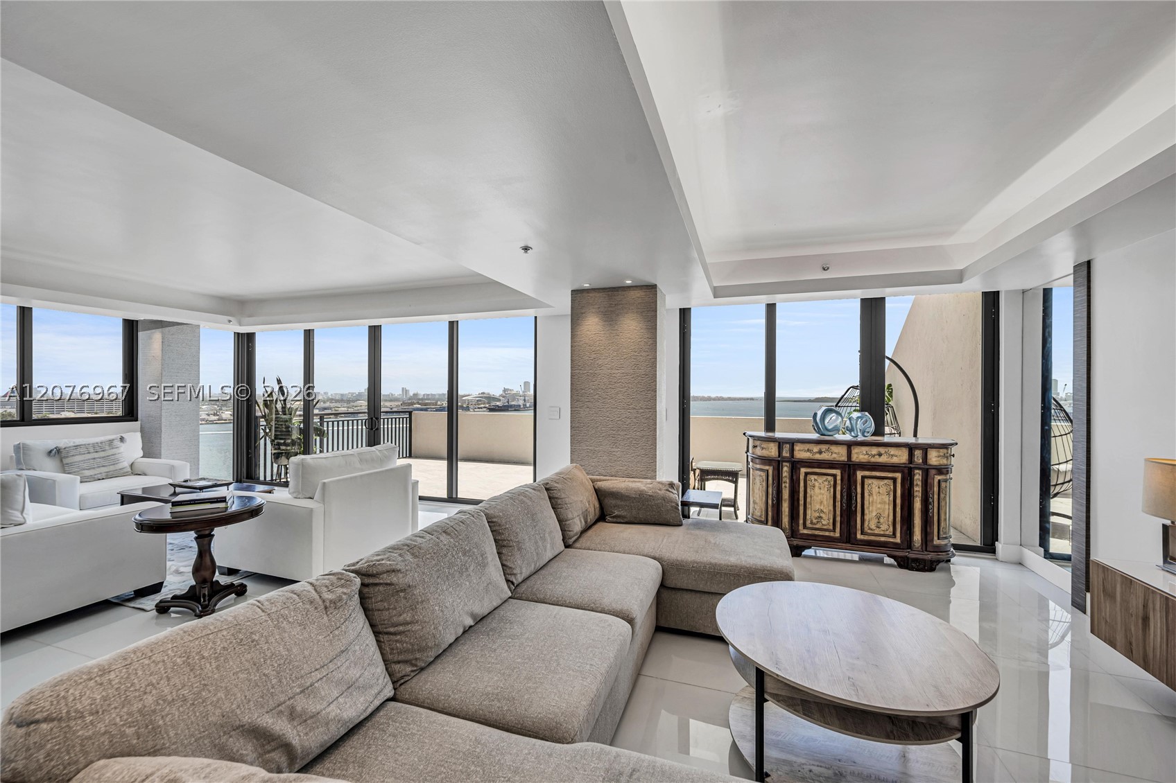 540 Brickell Key Dr #1820 Miami, FL 33131