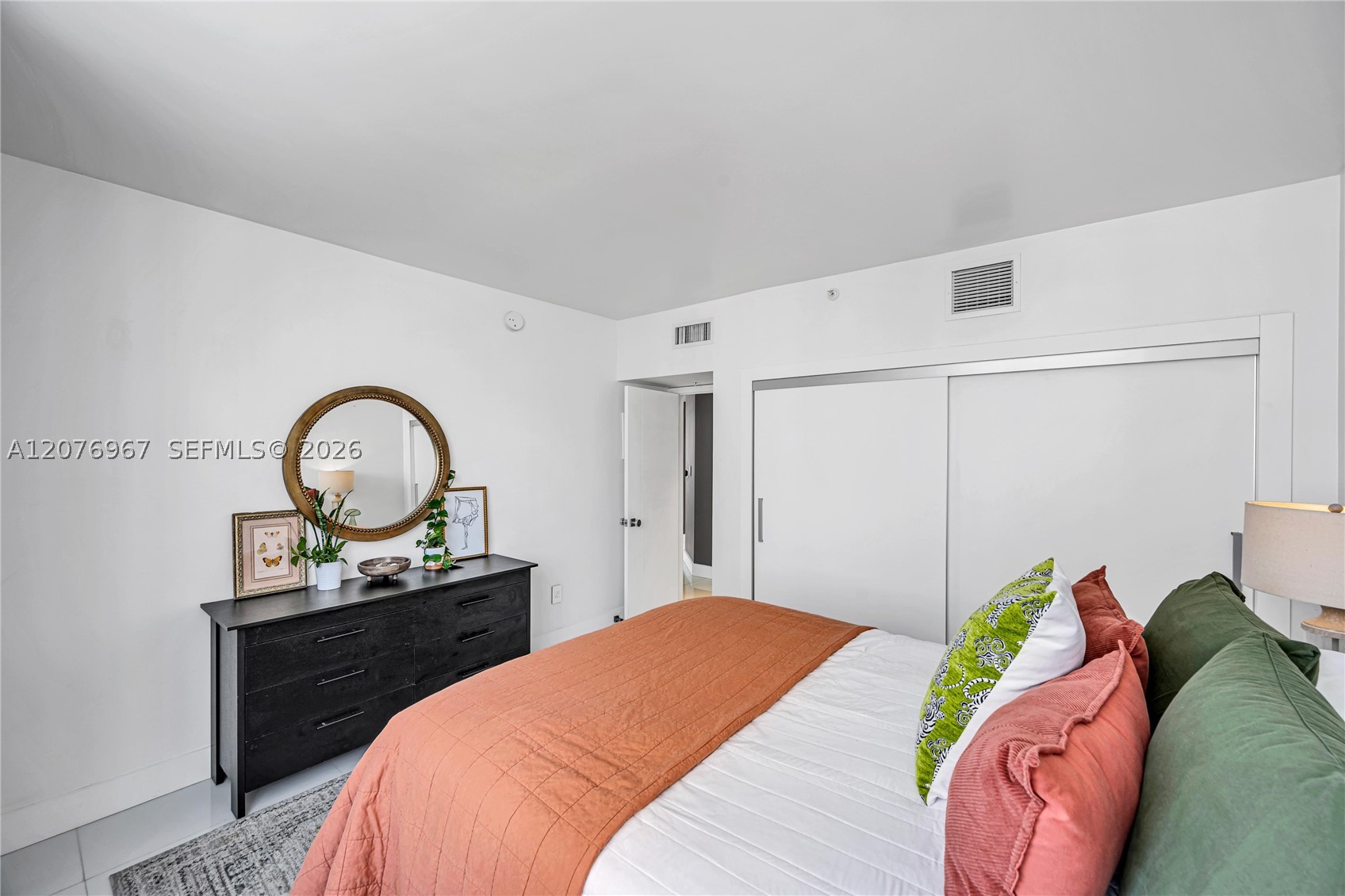 540 Brickell Key Dr #1820 Miami, FL 33131