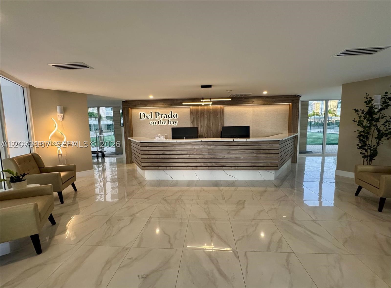 18011 Biscayne Blvd #1203