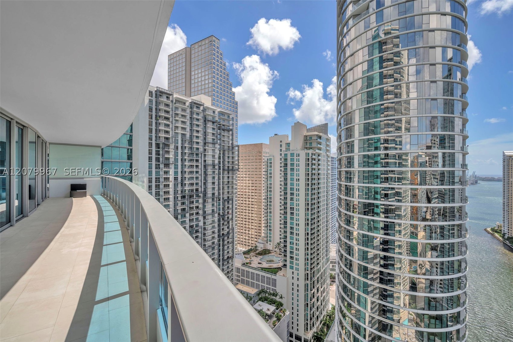 image Epic Residences1